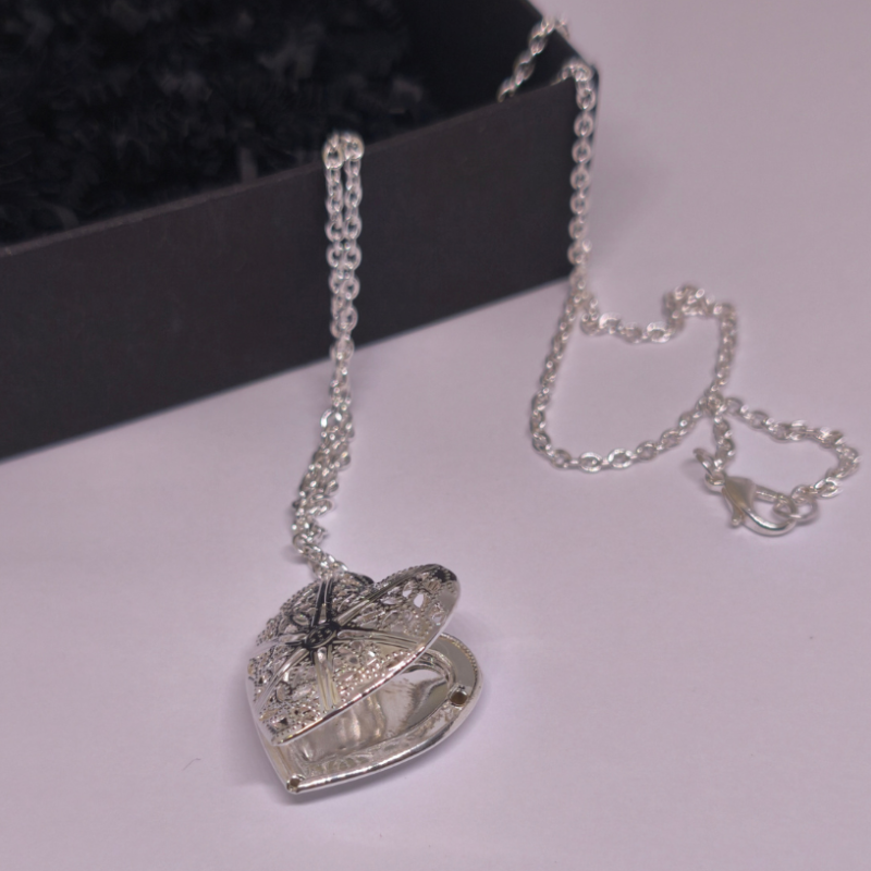 Medaljons "Sudraba sirds"