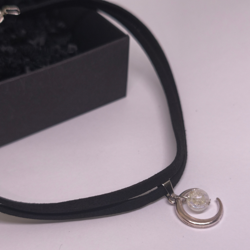 Čokers „Nakts gaisma“