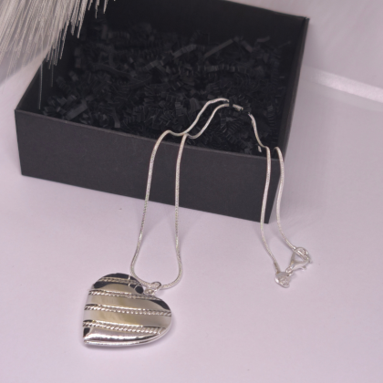 Medaljons „Jūtu ritms“