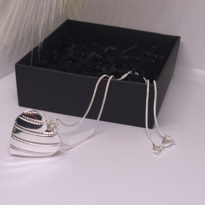 Medaljons „Jūtu ritms“