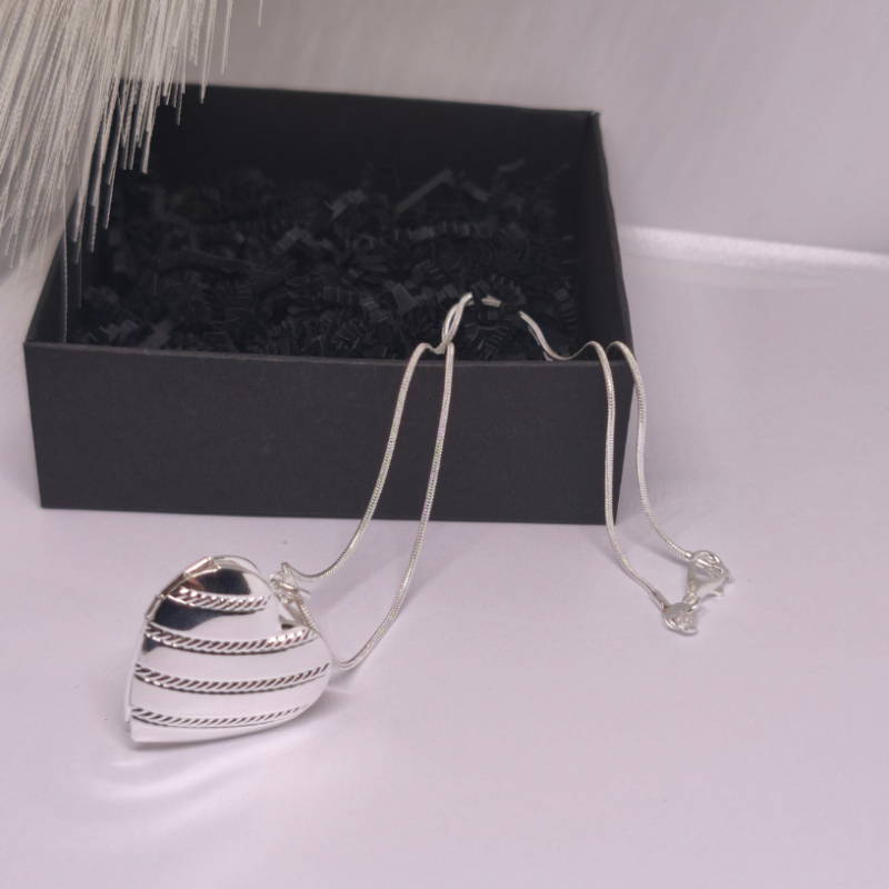 Medaljons „Jūtu ritms“