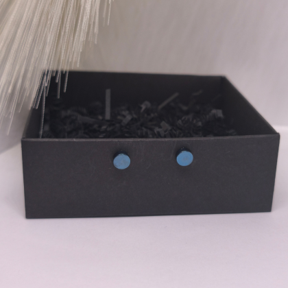 Magnētiskās auskari „Klusa zilgme“