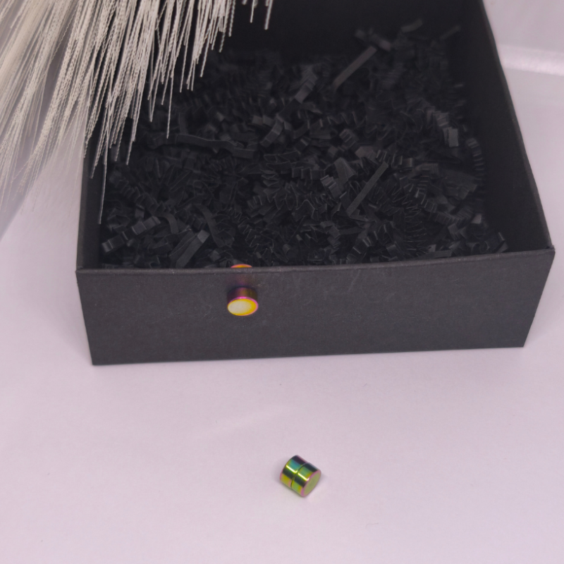 Magnētiskās auskari „Hologrāfiskais klusums“