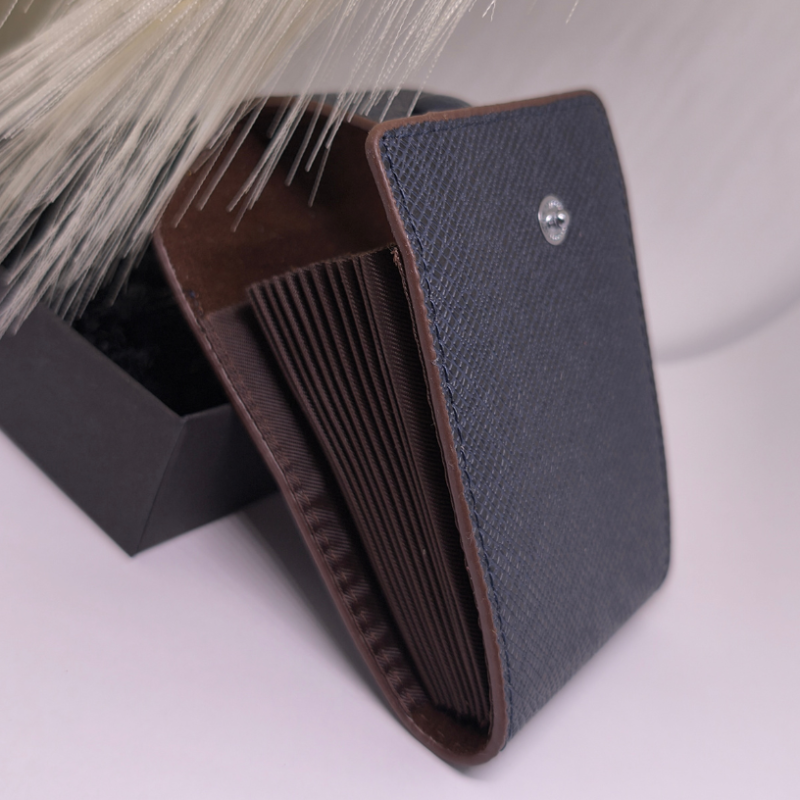 Kartīšu turētājs „Dziļi zils“