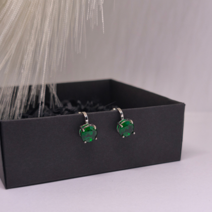 Auskari – klipši „Zaļā elegance“