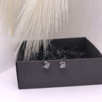 Melni magnētiskie auskari