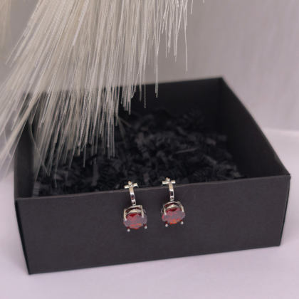 Auskari – klipši „Rubīna mirdzums“